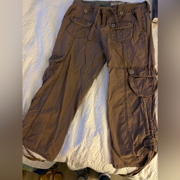 Department of Peace Camo Green-Brown Cargo Capri with cinched string hem Size 7 - Picture 1 of 7